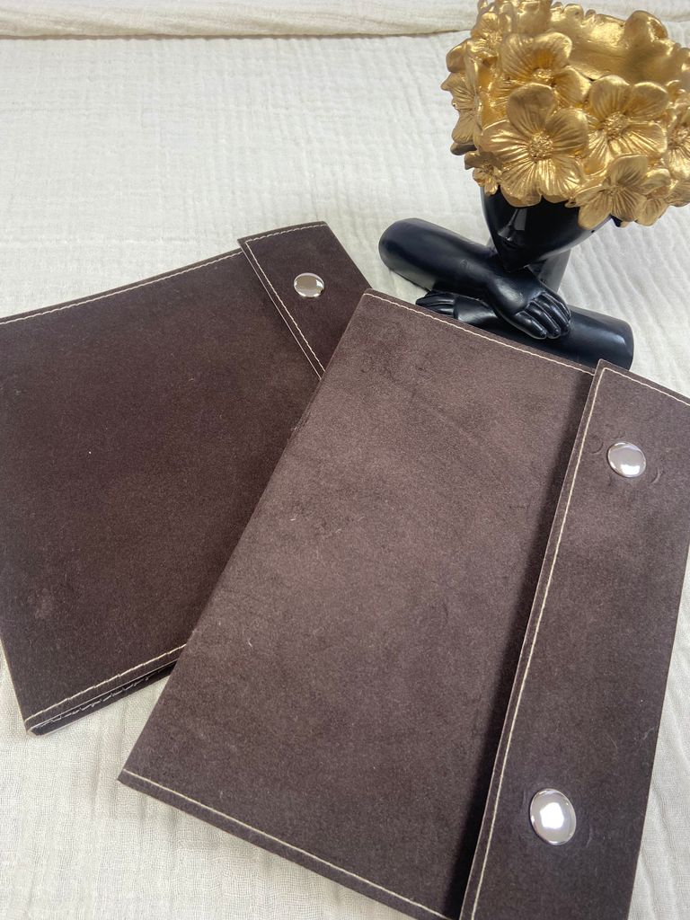 Vintage Suede Journal – buttons (B5)